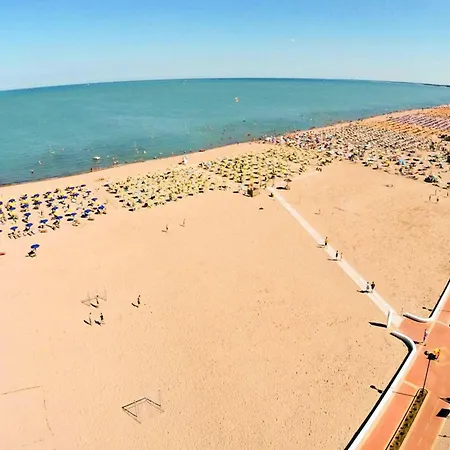 Cozy Near The In Rosolina Mare